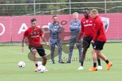 2. Bundesliga - Fußball - FC Ingolstadt 04 - Training mit neuem Trainer Vorstellung Alexander Nouri (FCI) - leiten das erste Training zusammen, Cheftrainer Alexander Nouri (FCI) und Co-Trainer Markus Feldhoff (FCI)