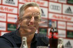 2. Bundesliga - Fußball - FC Ingolstadt 04 - Vorstellung neuer Trainer, Jens Keller, Cheftrainer Jens Keller (FCI) Pressekonferenz