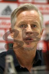 2. Bundesliga - Fußball - FC Ingolstadt 04 - Vorstellung neuer Trainer, Jens Keller, Cheftrainer Jens Keller (FCI) Pressekonferenz