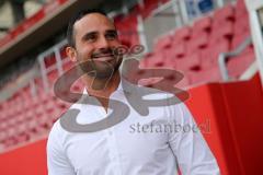 2. Bundesliga - Fußball - FC Ingolstadt 04 - Pressekonferenz, neuer Trainer Vorstellung Alexander Nouri (FCI) - Cheftrainer Alexander Nouri (FCI) im Audi Sportpark