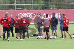 2. Bundesliga - Fußball - FC Ingolstadt 04 - Training mit neuem Trainer Vorstellung Alexander Nouri (FCI) - leiten das erste Training zusammen, Co-Trainer Markus Feldhoff (FCI) und Cheftrainer Alexander Nouri (FCI)