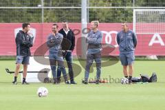 2. Bundesliga - Fußball - FC Ingolstadt 04 - Training mit neuem Trainer Vorstellung Alexander Nouri (FCI) - Fabian Gerber, Cheftrainer Alexander Nouri (FCI) Sportdirektor Angelo Vier (FCI) Co-Trainer Markus Feldhoff (FCI) Torwarttrainer Carsten Nulle (FCI