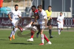 2. Bundesliga - Testspiel - FC Ingolstadt 04 - FC Würzburger Kickers - Osayamen Osawe (14, FCI) und Hendrik Hansen (Kickers)