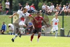 2. Bundesliga - Fußball - FC Ingolstadt 04 - Testspiel - FC Wacker Innsbruck - Matthias Maak (Wacker) und rechts Darío Lezcano (11, FCI)