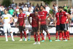 2. Bundesliga - Fußball - Testspiel - FC Ingolstadt 04 - Borussia Mönchengladbach - Christian Träsch (28, FCI) fasst sich ans Knie. Verletzung