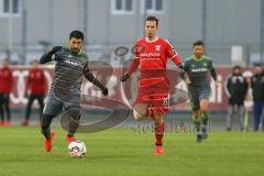 2. Bundesliga - Testspiel - FC Ingolstadt 04 - Hallescher FC - links Almog Cohen (8, FCI) und rechts Maximilian Pronichev (20 Halle)