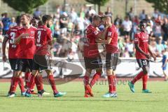 2. Bundesliga - Fußball - Testspiel - FC Ingolstadt 04 - Borussia Mönchengladbach - Tor 1:0 FCI Jubel Robert Leipertz (13, FCI) mit Tobias Schröck (21, FCI) rechts Agyemang Diawusie (27, FCI)