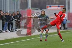2. Bundesliga - Testspiel - FC Ingolstadt 04 - Hallescher FC - Björn Paulsen (4, FCI) und Marvin Ajani (22)