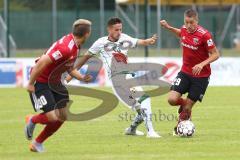 2. Bundesliga - Fußball - FC Ingolstadt 04 - Testspiel - FC Wacker Innsbruck - rechts #fc29 und links Thomas Pledl (30, FCI) mitte Daniele Gabriele (Wacker)