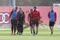 2. Bundesliga - Fußball - FC Ingolstadt 04 - Trainerwechsel - Tomas Oral kommt zurück als Cheftrainer mit Co-Trainer Michael Henke, erstes Training - Cheftrainer Tomas Oral (FCI) und Co-Trainer Michael Henke (FCI) mit der Mannschaft, Training zu Ende, Che