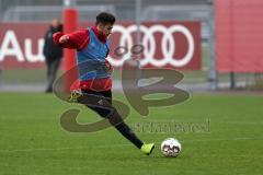 2. Bundesliga - Fußball - FC Ingolstadt 04 - erstes Training mit Interimstrainer Roberto Pätzold, Schuß Georgios Pintidis (U19)