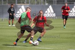 2. Bundesliga - Fußball - FC Ingolstadt 04 - Trainingsauftakt - neue Saison 2018/2019 - Thomas Pledl (30, FCI) Thorsten Röcher (29 FCI)