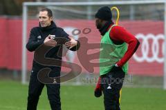 2. Bundesliga - Fußball - FC Ingolstadt 04 - erstes Training mit Interimstrainer Roberto Pätzold, mit Osayamen Osawe (14, FCI)