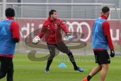 2. Bundesliga - Fußball - FC Ingolstadt 04 - Training - Trainingsauftakt im Sportpark nach Winterpause, Neuzugang Torwart Philipp Tschauner (41, FCI)