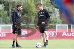 2. Bundesliga - Fußball - FC Ingolstadt 04 - Trainingsauftakt - neue Saison 2018/2019 - Cheftrainer Stefan Leitl (FCI) und Fabian Gerber