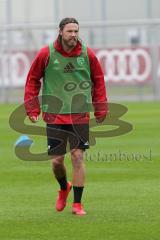 2. Bundesliga - Fußball - FC Ingolstadt 04 - Training - Trainingsauftakt im Sportpark nach Winterpause, Neuzugang Björn Paulsen (4, FCI)