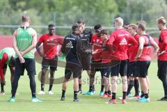 2. Bundesliga - Fußball - FC Ingolstadt 04 - Trainingsauftakt - neue Saison 2018/2019 - Anweisungen Cheftrainer Stefan Leitl (FCI)