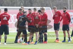 2. Bundesliga - Fußball - FC Ingolstadt 04 - Trainerwechsel - Tomas Oral kommt zurück als Cheftrainer mit Co-Trainer Michael Henke, erstes Training - Cheftrainer Tomas Oral (FCI) erklärt vor der Mannschaft