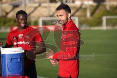 2. Bundesliga - FC Ingolstadt 04 - Winter-Trainingslager Alicante - Trinkstation mit Agyemang Diawusie (27, FCI) und Fatih Kaya (36, FCI)