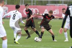 A-Junioren Bundesliga - U19 FC Ingolstadt 04 - Eintracht Frankfurt - Filip Bilbija (FCI 27) kämpft sich durch die Abwehr, links Vladimiros Safaridis (8 Frankfurt)