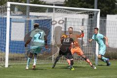 A-Junioren Bundesliga Süd/Südwest - FC Ingolstadt 04 - 1. FSV Mainz 05 - Breunig Maximilian FCI schwarz , Köpft den 1:0 Führungstreffer - Liesegang Marius Torwart Mainz 05 - Jubel -  Foto: Jürgen Meyer