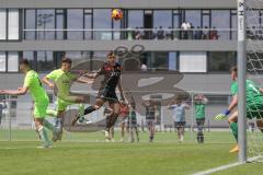 B-Junioren - Bundesliga - FC Ingolstadt 04 - SV Wehen Wiesbaden 0:1 - mitte Imre Pardi (FCI) Kopfball zum Tor