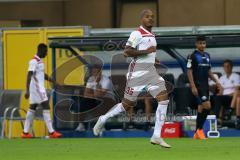 DFB-Pokal - SC Paderborn 07 - FC Ingolstadt 04 - Charlison Benschop (35 FCI) wird eingewechelt iund hinten Agyemang Diawusie (27, FCI) geht