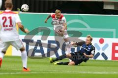 DFB-Pokal - SC Paderborn 07 - FC Ingolstadt 04 - Sonny Kittel (10, FCI) Zolinski, Ben (Paderborn 31)