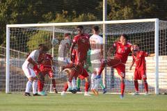 Regionalliga Bayern - FC Ingolstadt 04 II - FC Bayern 2 - Gewimmel vor dem Bayern Tor, Fatih Kaya (FCI 10) Paul Grauschopf (FCI)