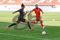 3. Liga - FSV Zwickau - FC Ingolstadt 04 - Angriff Caniggia Ginola Elva (14, FCI) Morris Schröter (17 Zwickau)