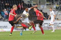 3. Liga - Fußball - SG Sonnenhof Großaspach - FC Ingolstadt 04 - Caniggia Ginola Elva (14, FCI) Julian Leist (5 SG)