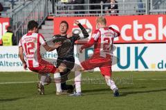 3. Liga - Würzburger Kickers - FC Ingolstadt 04 - Patrick Sontheimer (12 Würzburg) Marcel Gaus (19, FCI) Luke Hemmerich (21 Würzburg)