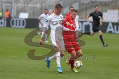 3. Fußball-Liga - Saison 2019/2020 - Bayern München II - FC Ingolstadt 04 - Stefan Kutschke (#30,FCI)  - Lars Lukas Mai (#15 München) - Foto: Meyer Jürgen