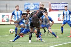 3. Liga - SV Meppen - FC Ingolstadt 04 - Dennis Eckert Ayensa (7, FCI) mit Torchance, links Komenda Marco (6 Meppen) Caniggia Ginola Elva (14, FCI) links Amin Hassan (7 Meppen)