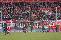 3. Liga - Hallescher FC - FC Ingolstadt 04 - Spiel ist aus, 1:1 Unentschieden, Torwart Fabijan Buntic (24, FCI) entttäuscht, Maximilian Thalhammer (6, FCI) am Boden