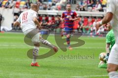 3. Liga - Fußball - KFC Uerdingen - FC Ingolstadt 04 - Maximilian Beister (10, FCI) Abschluss trifft Torwart Königshofer Lukas (KFC 1) Torchance verpasst