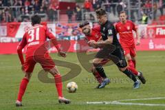 3. Liga - Hallescher FC - FC Ingolstadt 04 - Dennis Eckert Ayensa (7, FCI) Angriff Papadopoulos Antonios (8 Halle) Landgraf Niklas (31 Halle)