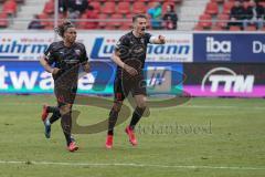 3. Liga - Hallescher FC - FC Ingolstadt 04 - Tor Caniggia Ginola Elva (14, FCI) 0:1, Jubel mit Stefan Kutschke (30, FCI) und Dennis Eckert Ayensa (7, FCI) laufen zum Trainer Cheftrainer Jeff Saibene (FCI)