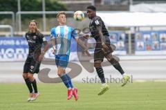 3. Liga - SV Meppen - FC Ingolstadt 04 - Frederic Ananou (2, FCI) Björn Paulsen (4, FCI) hinten