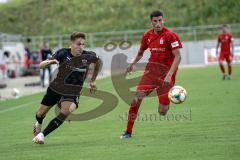 3. Liga - FSV Zwickau - FC Ingolstadt 04 - Zweikampf Dennis Eckert Ayensa (7, FCI) Ali Odabas (4 Zwickau)