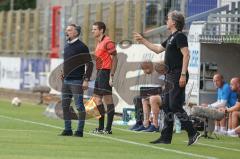 3. Liga - SV Meppen - FC Ingolstadt 04 - Cheftrainer Tomas Oral (FCI) und Direktor Sport Michael Henke (FCI) schreien ins Feld