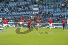 3. Liga - 1. FC Magdeburg - FC Ingolstadt 04 - Die Spieler beim warm machen - Foto: Jürgen Meyer