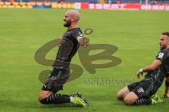 3. Liga - Fußball - Eintracht Braunschweig - FC Ingolstadt 04 - Tor Jubel 0:2 durch Nico Antonitsch (5, FCI) mit Fatih Kaya (9, FCI)