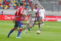 3. Liga - Fußball - KFC Uerdingen - FC Ingolstadt 04 - mitte Stefan Kutschke (30, FCI) Dorda Christian Rodriguez Roberto (KFC 11)