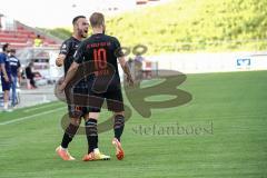 3. Liga - FSV Zwickau - FC Ingolstadt 04 - Maximilian Beister (10, FCI) überwindet Torwart Brinkies Johannes (1 Zwickau) und trifft zum 0:3 Tor Jubel mit Fatih Kaya (9, FCI)