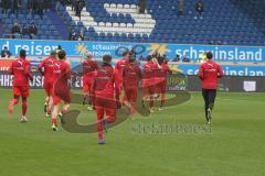 3. Fußball-Liga - Saison 2019/2020 - MSV Duisburg - FC Ingolstadt 04 - Die Spieler begrüssen die Fans - Foto: Meyer Jürgen