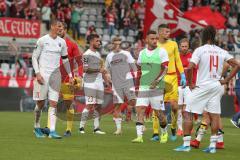 3. Fußball-Liga - Saison 2019/2020 - Bayern München II - FC Ingolstadt 04 - Die Mannschaft nach dem Spiel - Foto: Meyer Jürgen