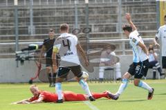 3. Liga - 1860 München - FC Ingolstadt 04 - Maximilian Beister (10, FCI) wird gestoppt Weber Felix (4, München) Steinhart Phillipp (36, München)