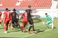 3. Liga - FSV Zwickau - FC Ingolstadt 04 - Mitte #f5#knapp am Tor vorbei von Torwart Brinkies Johannes (1 Zwickau)