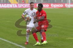 3. Fußball-Liga - Saison 2019/2020 - Bayern München II - FC Ingolstadt 04 - Michael Heinloth (#17,FCI)  - Kwasi Okyere Wriedt (#10 München) - Foto: Meyer Jürgen